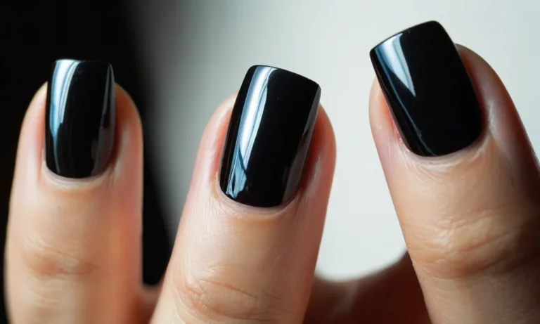 Black Nails: Matte Vs Glossy – Which Should You Choose?